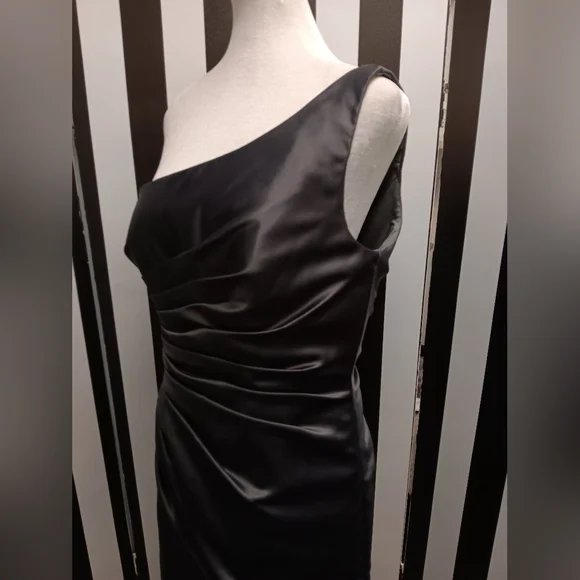 Gray One-Shoulder Dress - Picture 11 of 11